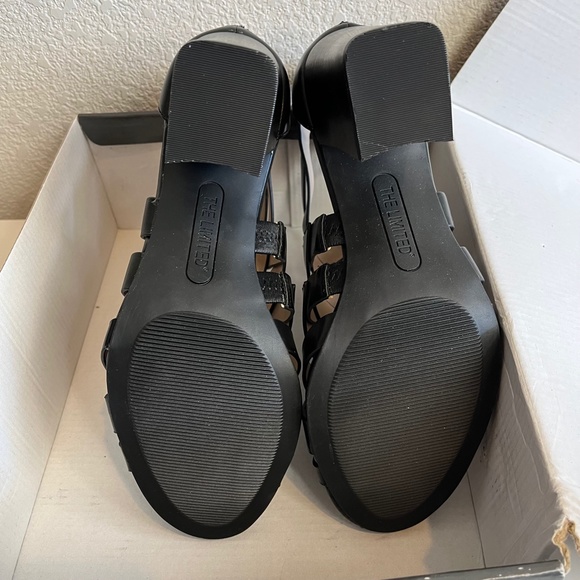 NEW The Limited Brooklyn Black Block Heeled Leather Sandals - Picture 5 of 16